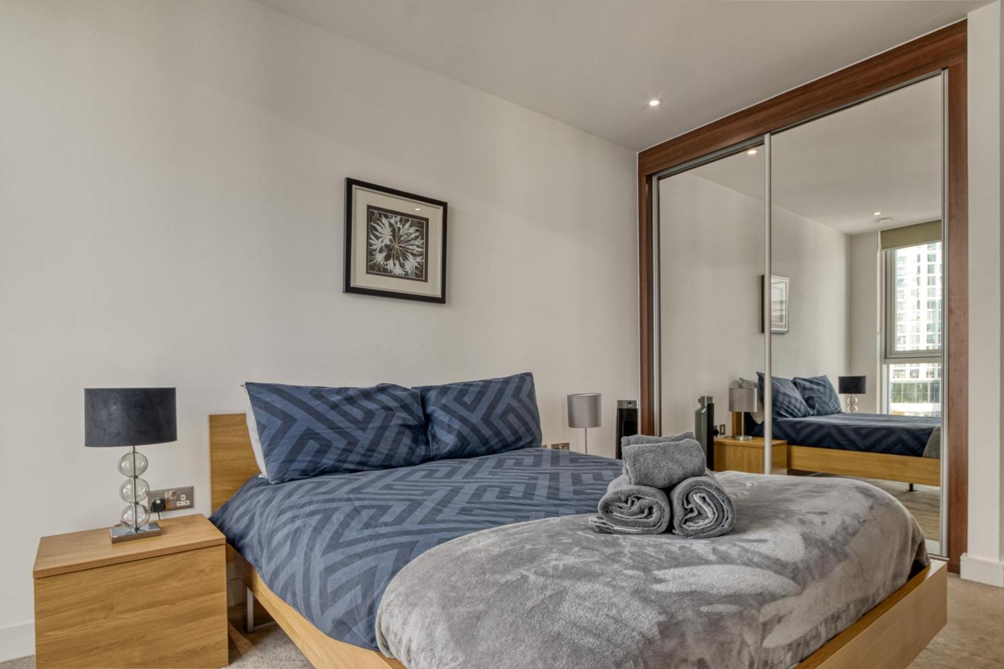 Appartement Stylish And Spacious- One Bed In Nine Elms Londen